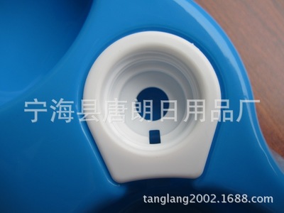 塑料宠物双碗 自动饮水 插塑料瓶宠物碗