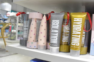 新手在三线城市开十元精品百货店